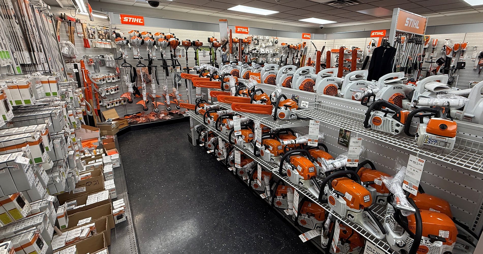 Lawn and garden equipment at Altra