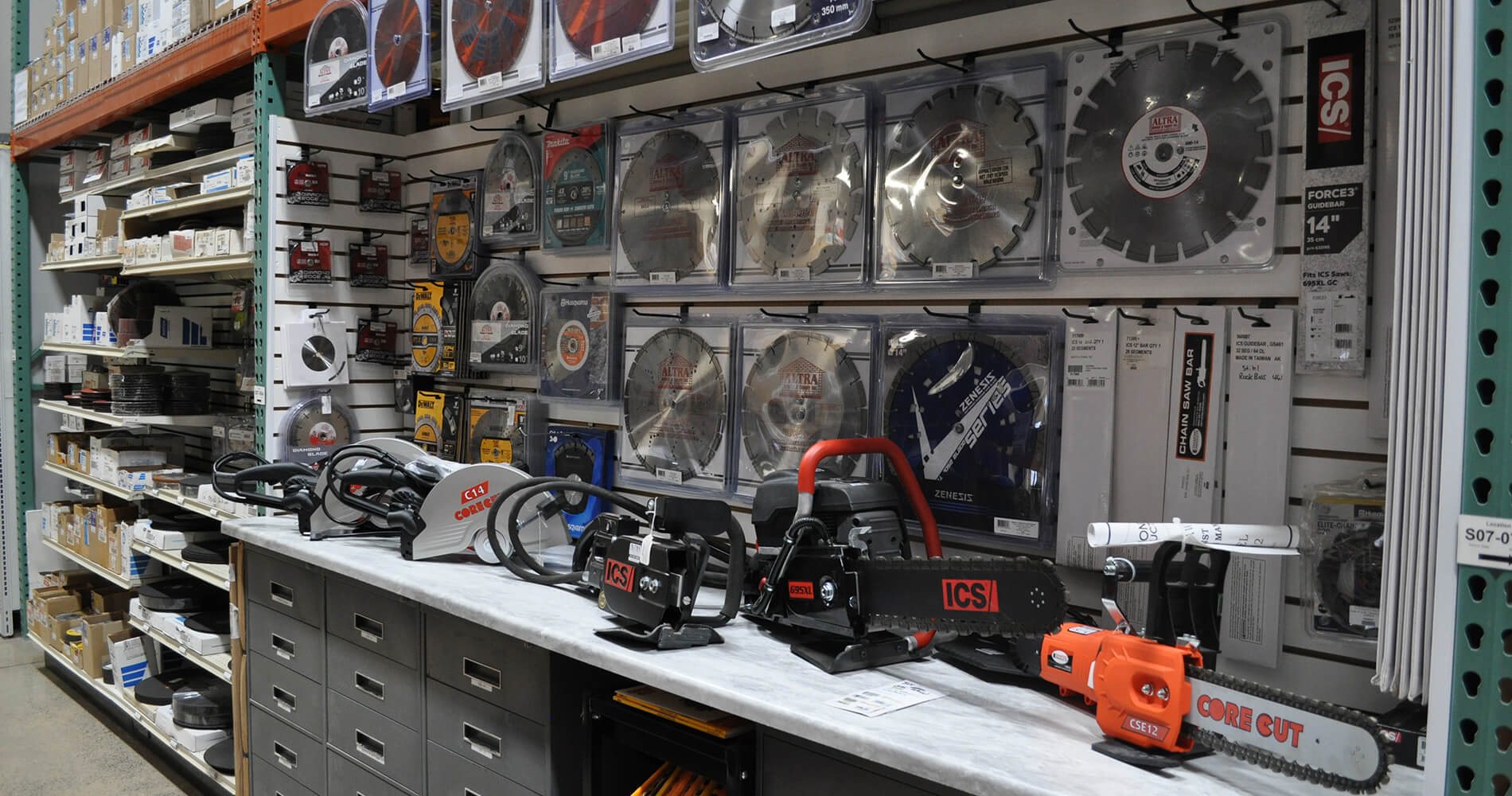 Cutting equipment and blades at Altra